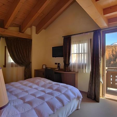 Hotel Bait De Angial 리비뇨 외부 사진
