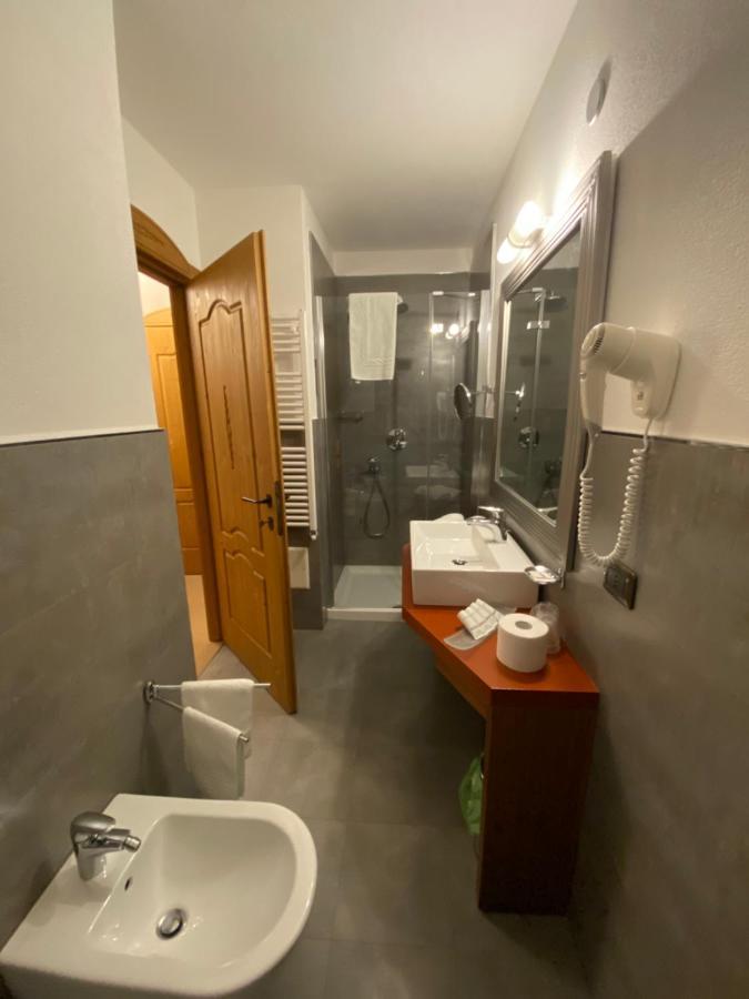 Hotel Bait De Angial 리비뇨 외부 사진